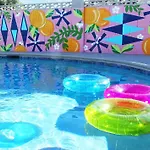 Painted Sky Ranch - Guest House Large Pool & Putt
