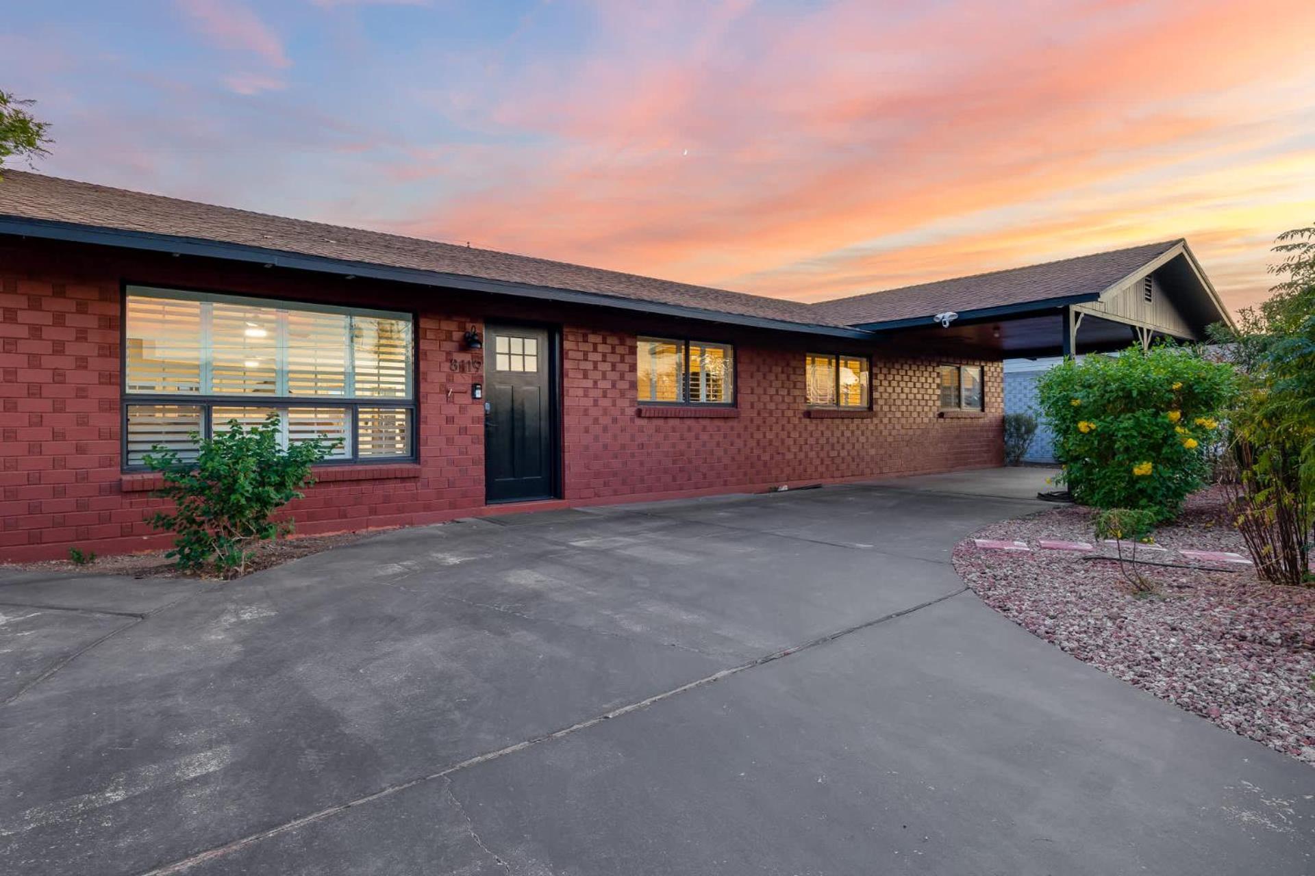 Painted Sky Ranch - Large Pool & Putt Holiday home *